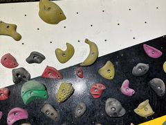 -问山MountQuest攀岩馆