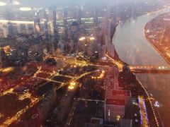 -广州塔卢特斯法国旋转餐厅