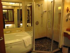 房间里面的洗手间-肇庆奥威斯酒店