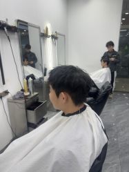 -藤野造型烫染·漂发