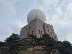 -黄山光明顶山庄