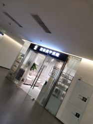 -漫画美甲美睫轻奢馆