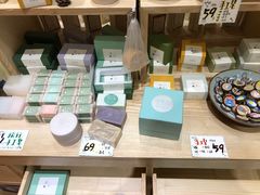 -猫的天空之城概念书店(杭州南宋御街店)