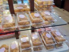 -红宝石·鲜奶小方·海派西点房(南丹店)