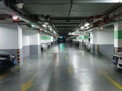 -百联又一城停车场