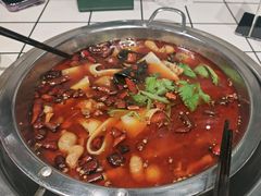 -晓彭肥肠鸡·泡椒鸡火锅(水木天地店)