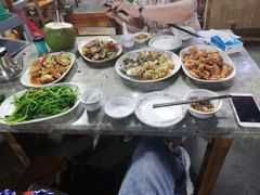 -四川小胡子海鲜(丁村万人海鲜广场店)