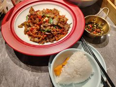 -有红鸡毛店·川菜(建设路店)