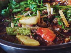 红锅底-周老三跷脚牛肉·全牛火锅(非遗传承店)