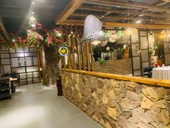 -宝燕海货工场(长江国际店)
