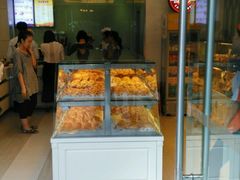 面包甜点陈列柜-皇后饼店(财富广场店)
