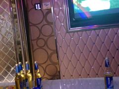 -GAGA主题量贩式KTV平价店(工大店)