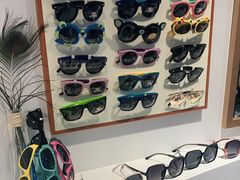 -宏宇眼镜蔡司依视路折扣店(兆佳眼镜城店)