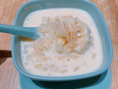 -杨枝金捞甜品(氹仔泉澧店)