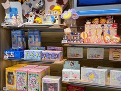 -泡泡玛特POPMART(国金街店)