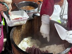 -梁阿婆廿年老牌扣肉糯米饭