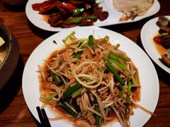 -泉畔人家·老济南经典鲁菜(大明湖店)