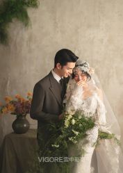 -雪中彩影婚纱摄影·微光艺术中心