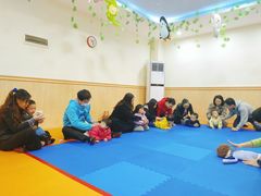 -哲学苑亲子园·早教婴儿托育·婴儿游泳(颐龙湾店)