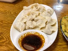 玉米虾仁猪肉水饺-白天鹅家宴·东北菜