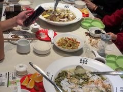 -渔语鱼酸菜鱼新川菜(来福士店)