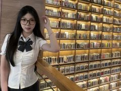 -半山书局(新世纪商城店)