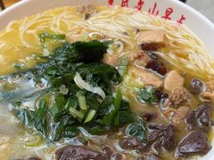 -文山荷鲜居(翠湖店)