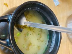 -兔行天下-鸿鹤鲜锅兔(中海国际店)