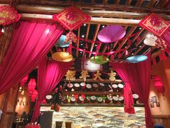 -老滇山寨•云南特色菜•地方菜•民族风情歌舞表演(金碧店)