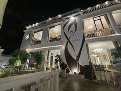 -Mark&Mars Restaurant