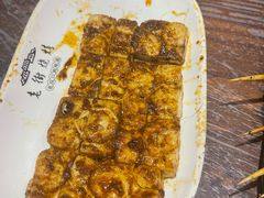 -老街烧烤大排档·地道湖北菜·龙虾馆(汉口火车站店)