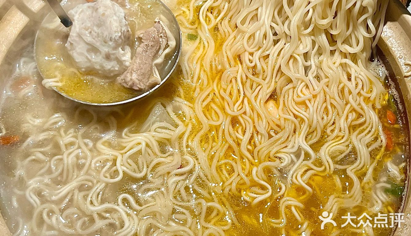 杭州首店！！冬天在杭州一定要来吃的羊肉炉！ ！热气腾腾的好香