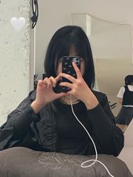 -SALON DE VANHADA