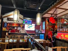 -川流不息·地道川菜·小龙虾(新松江路店)