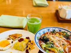 -昆明华邑酒店-鲜艳全日餐厅