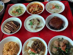 -蓝田九大碗民俗食府(蓝田店)