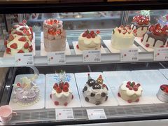-花花卷卷·鲜食蛋糕(静安久光百货店)