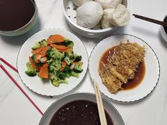 -鲸励母婴月嫂(望京店)