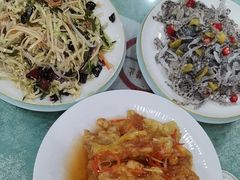 -鹤乡东北菜(崮山路店)