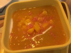 -新大咀港式茶餐厅(宝山万达店)