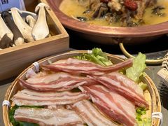 -阿婆情腊排骨火锅·野生菌季(古城旗舰店)