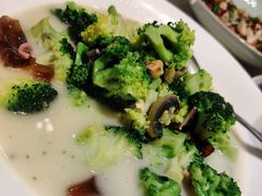 上汤西兰花-新吉士·上海菜(浦东LCM置汇旭辉店)