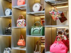 -Vivienne Westwood(上海来福士广场店)