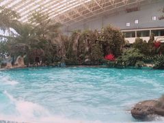 -龙脉温泉室内游泳馆