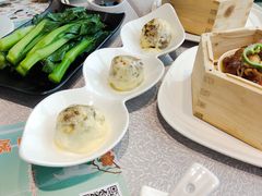 -亚洲国际大酒店·云顶阁旋转自助餐厅