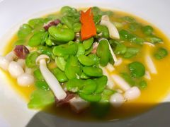咸肉菌菇烩豆瓣-梅花境(万科店)