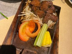 -穹六人间 people 6(岳阳路店)