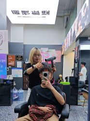 -藤野造型专业烫染接发