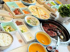 -韩香福烤肉庄园(荣成店)
