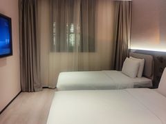 -成都东郊记忆理工大学轻居酒店